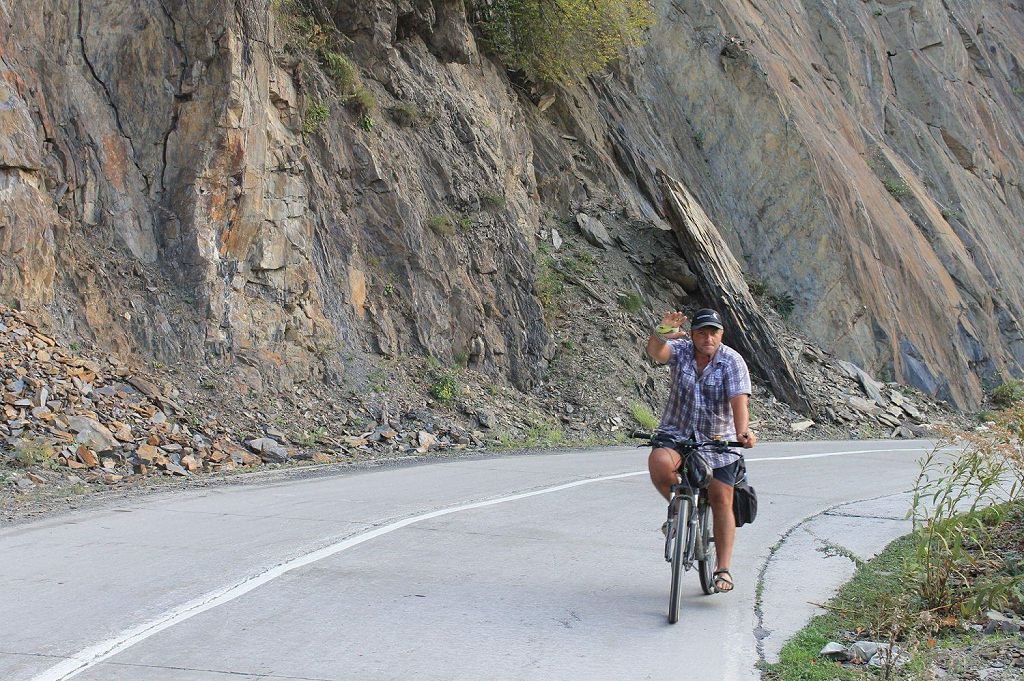 Elý eldi aralap, EKSPO-ǵa keldi...