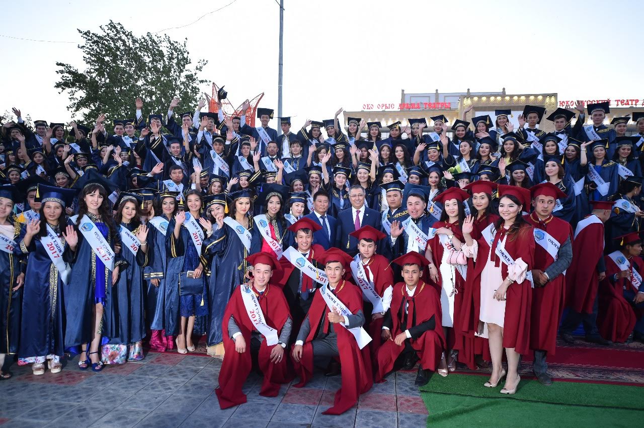 OQO-da bıyl 11 myńnan astam túlek dıplom aldy