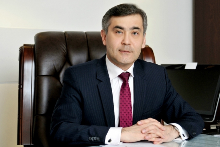 Áleýmettik mindetterdi sheshýge úles qosqan ÚEU-ǵa syıaqy beriledi