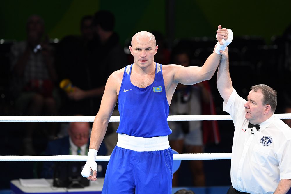 Ivan Dychkoǵa The Hearyweight Factory kompanııasymen tıtýldy jekpe-jekter ótkizý qıynǵa soǵady - amerıkalyq sarapshy