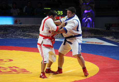 «Qazaqstan barysy-2017»: Ulan Rysqul men Aıbek Nuǵymarov kelesi aınalymǵa ótti