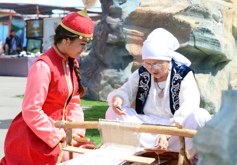 Qanaǵatshyldyq pen qarapaıymdylyq