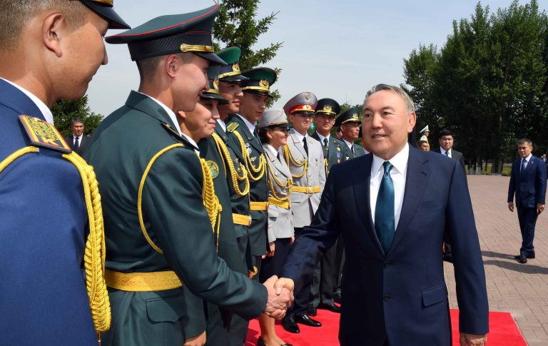 Elbasy memlekettik týdy kóterý saltanatty rásimine qatysty