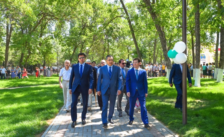 Shymkentte Astana kúni qarsańynda saıabaq ashyldy