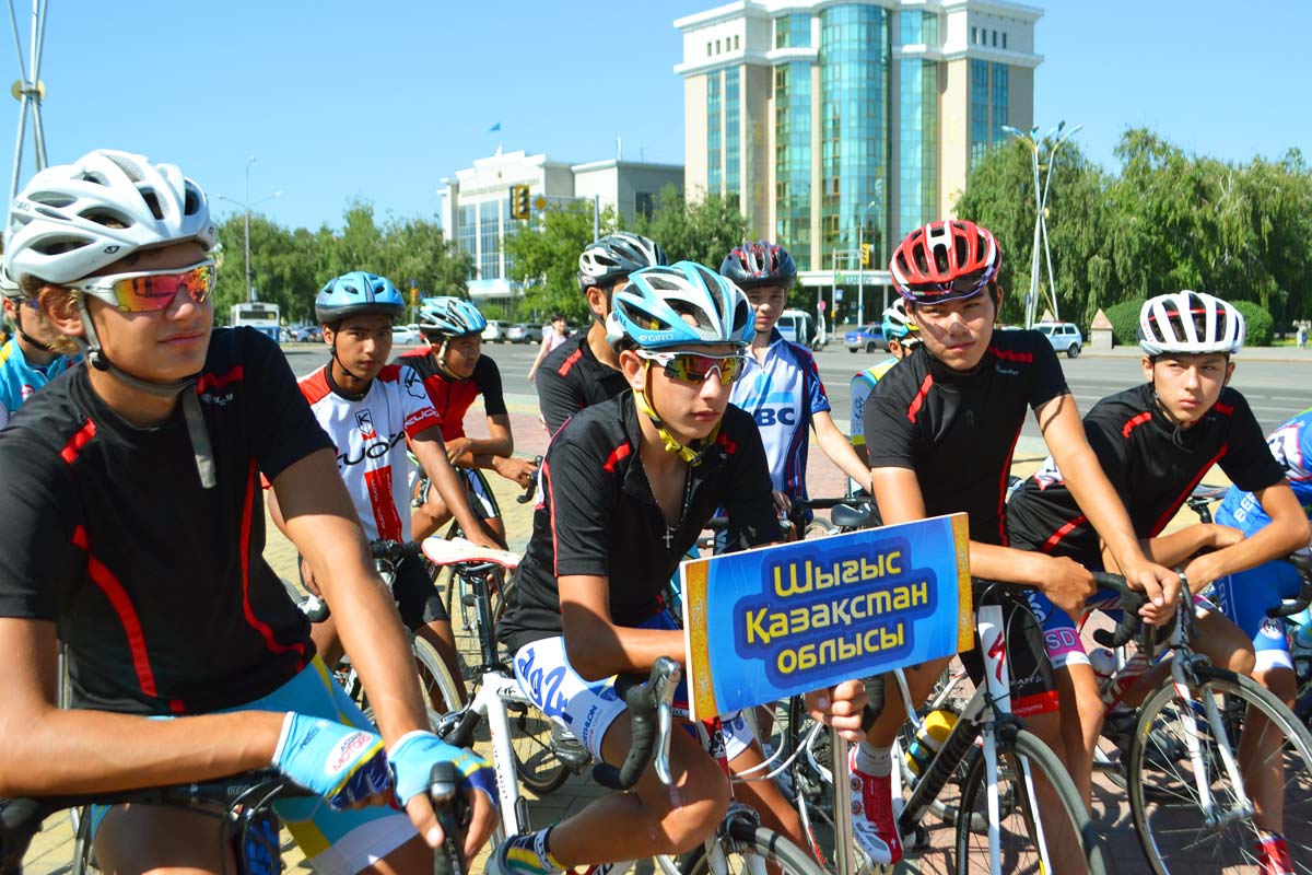 О́skemende «Qazaqstan úmiti» velo kópkúndigi ótedi 