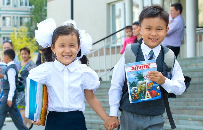 Álemdik órkenıetke jol ashatyn álipbı