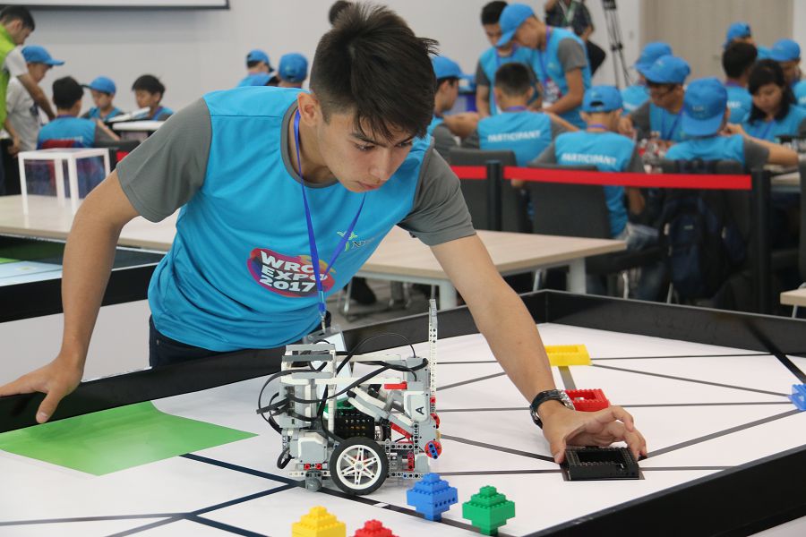 Qazaq robottary Kosta-Rıkaǵa barady