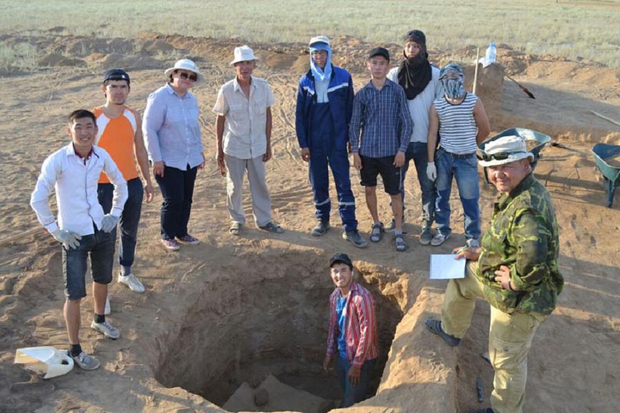 Qola dáýiriniń jádigerleri tabyldy