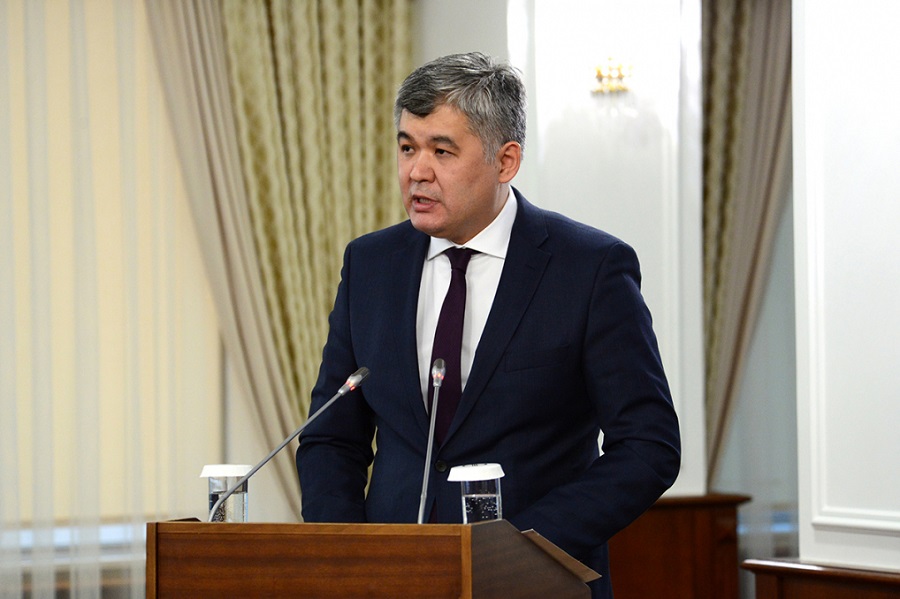 Birtanov: Elimizde dári-dármektiń shekti baǵasy bekitiledi