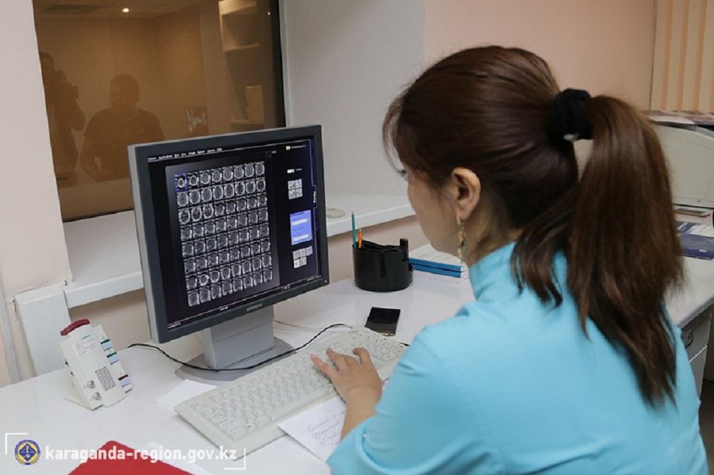 Prezıdent tartý etken tomograf