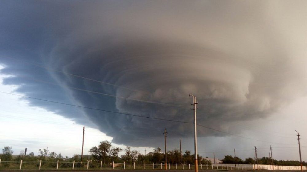 Dıev aspanyndaǵy qoıý bult jurtty shoshytty