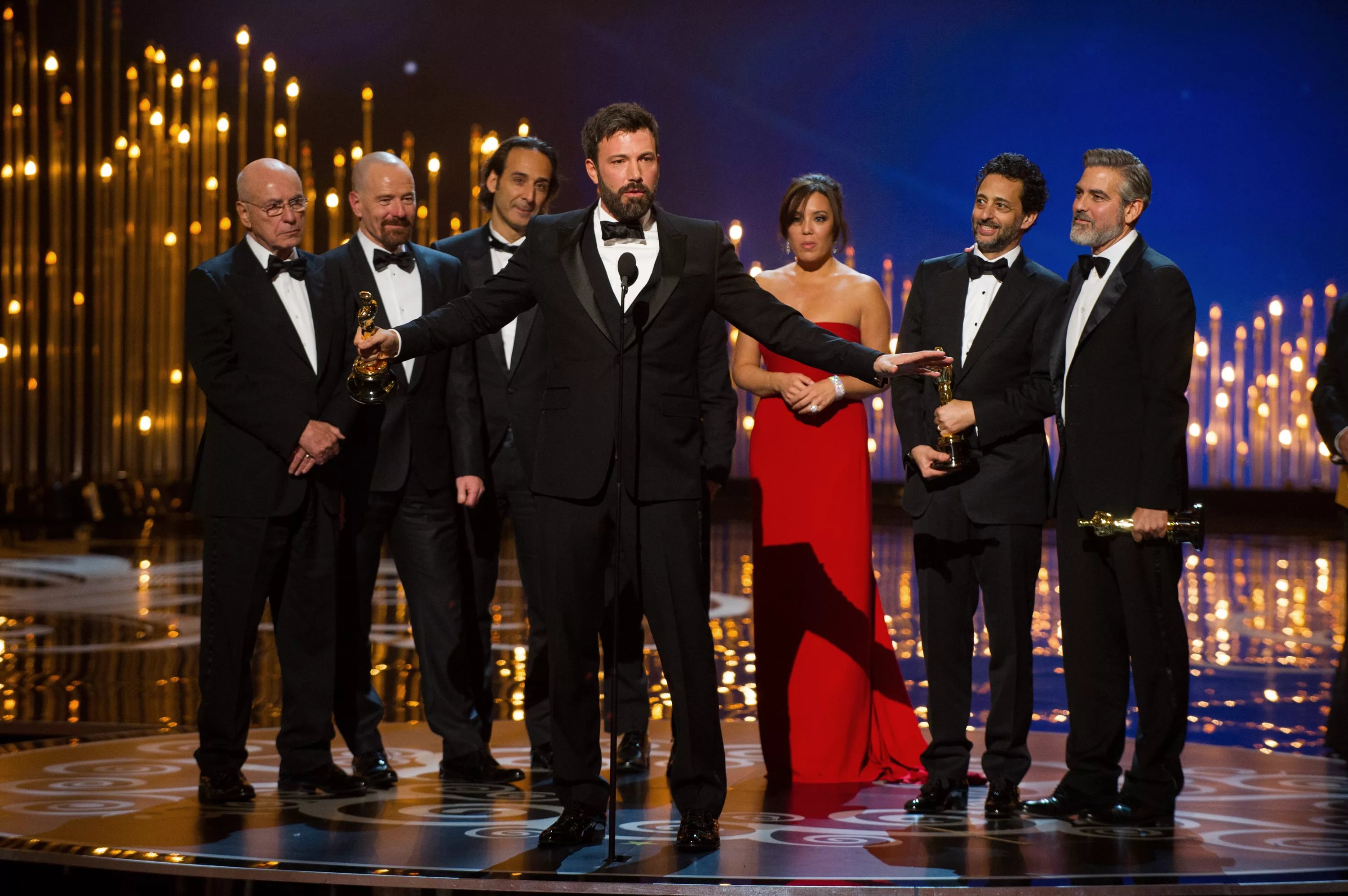 Astanaǵa gollıvýdtyq kıno juldyzdar keledi