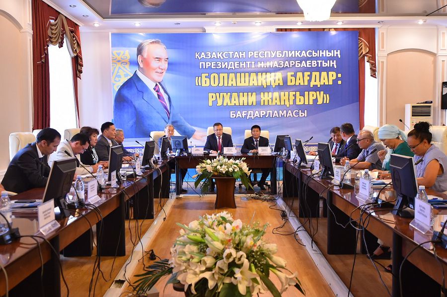 J. Túımebaev: Elbasy maqalasy — rýhanı jańǵyrýdyń jarqyn joly