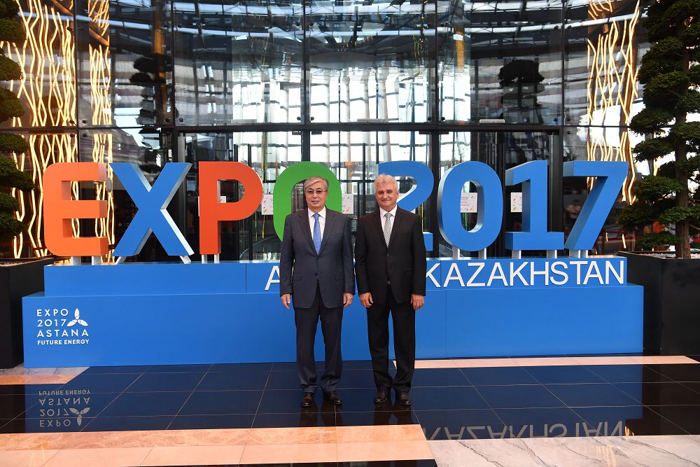 Q. Toqaev Chehııa Senatynyń tóraǵasymen kezdesý ótkizdi