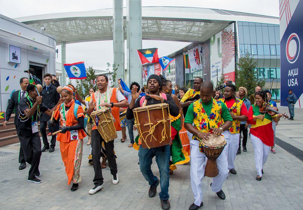 Karıb óneri kórme dýmanyn qyzdyrdy