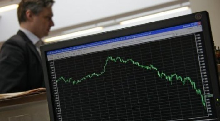 Ulttyq bank bazalyq mólsherlemeni 10,5 % deńgeıinde saqtap qalmaq