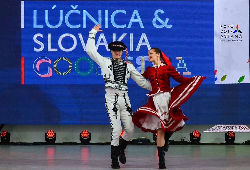 Úzdik ıdeıalar eli ulttyq kúnin merekeledi