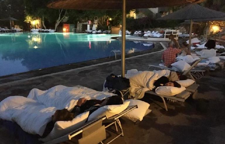 Túrkııada zilzala saldarynan qazaqstandyq týrıster dalada túnedi