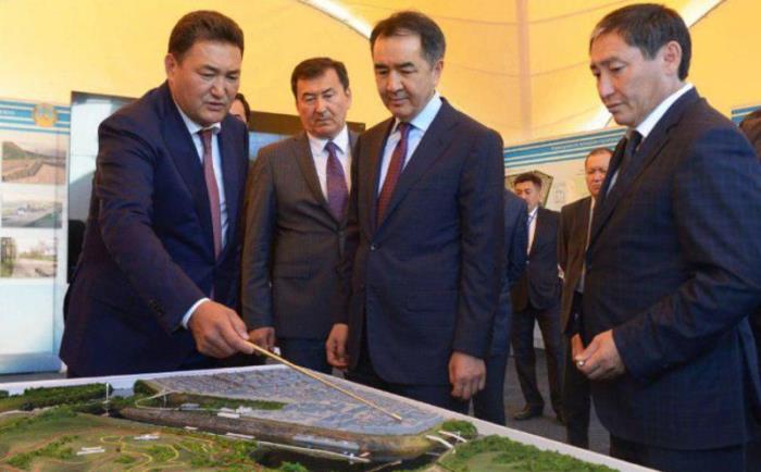 Úkimet basshysy Pavlodardaǵy turǵyn úı qurylystaryn aralady