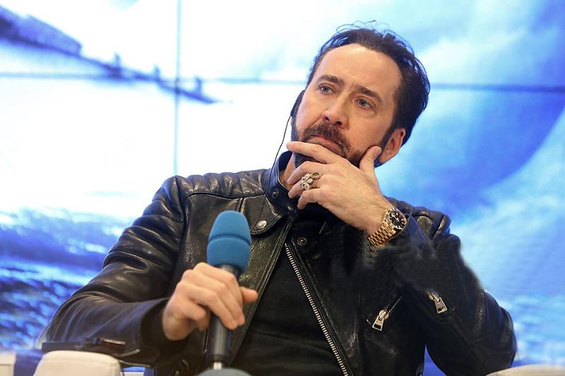 «Oskar» syılyǵynyń ıegeri qazaq kınosyna túskisi keletinin aıtty