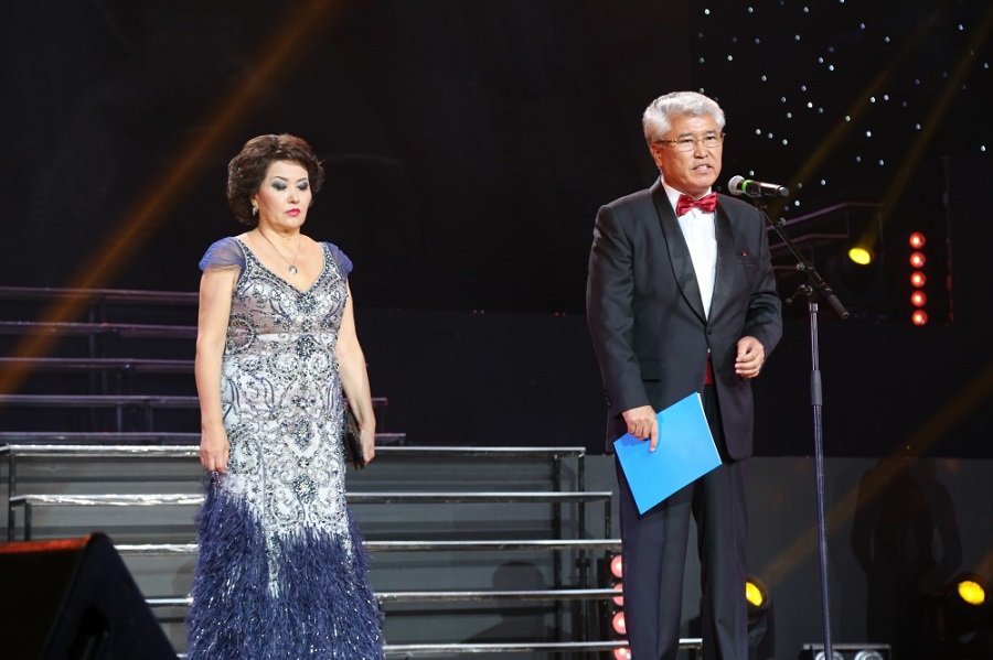 Memleket basshysy «Eýrazııa» kınofestıvaline óz quttyqtaýyn joldady