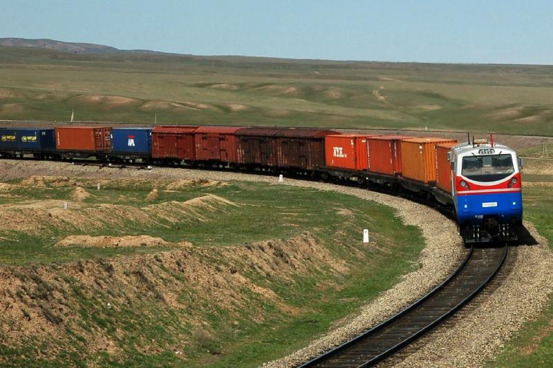 Temir jol boıyna jańa qorshaýlar ornatyldy