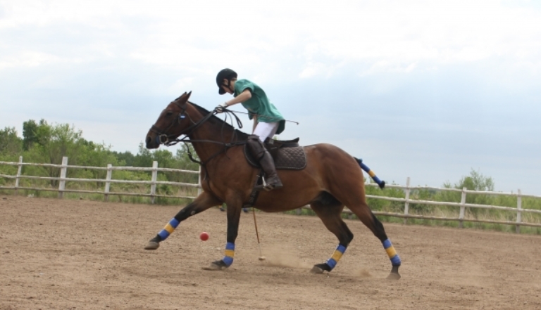 Bizdiń jigitter shógendi jatsynbaıdy