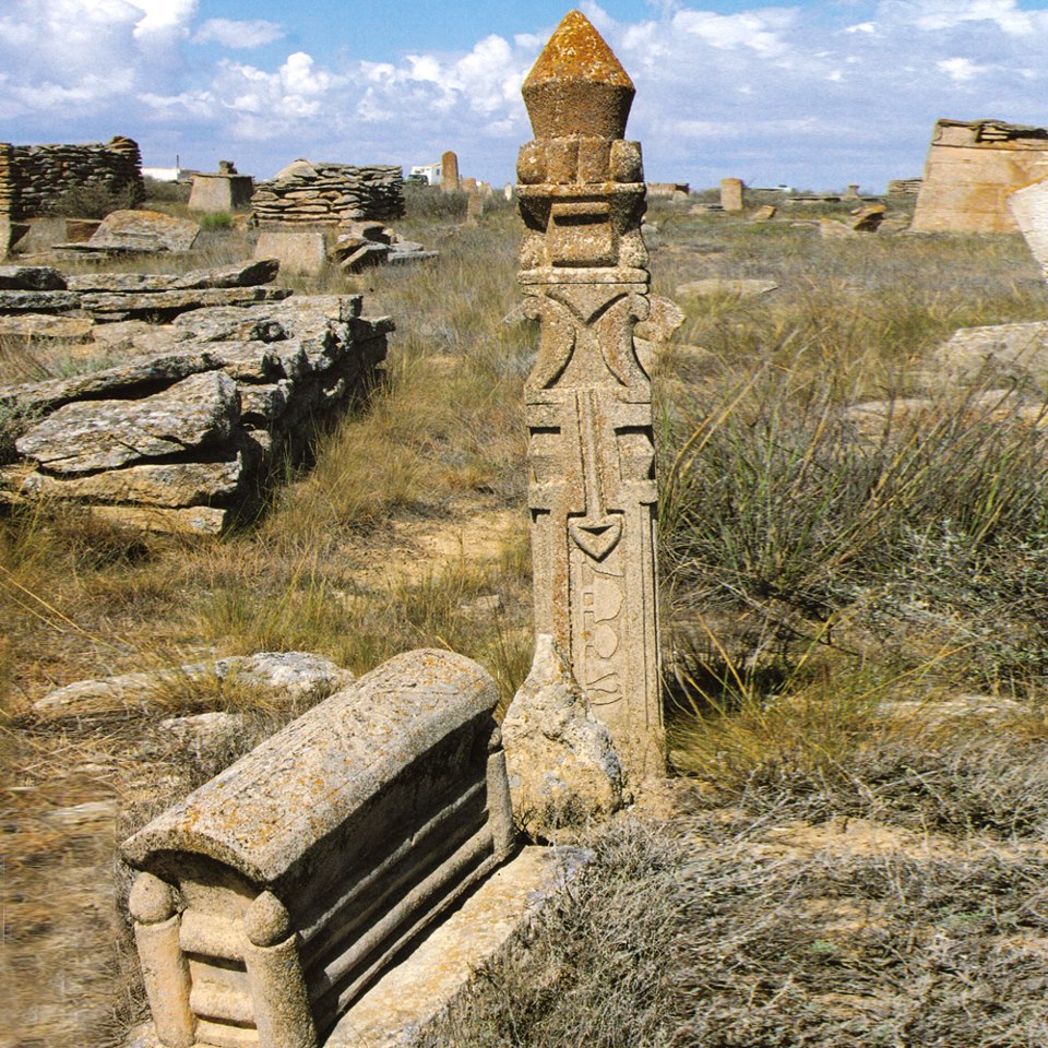 Sam dalasyndaǵy eskertkishter  eleýsiz qalmasyn