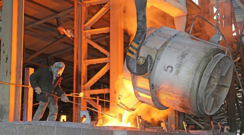 Saǵyntaev Qaraǵandydaǵy metallýrgııalyq zaýytty aralady