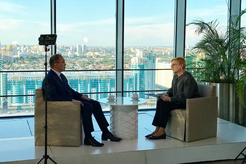 Dáýren Abaev rýmynııalyq telearnaǵa suhbat berdi