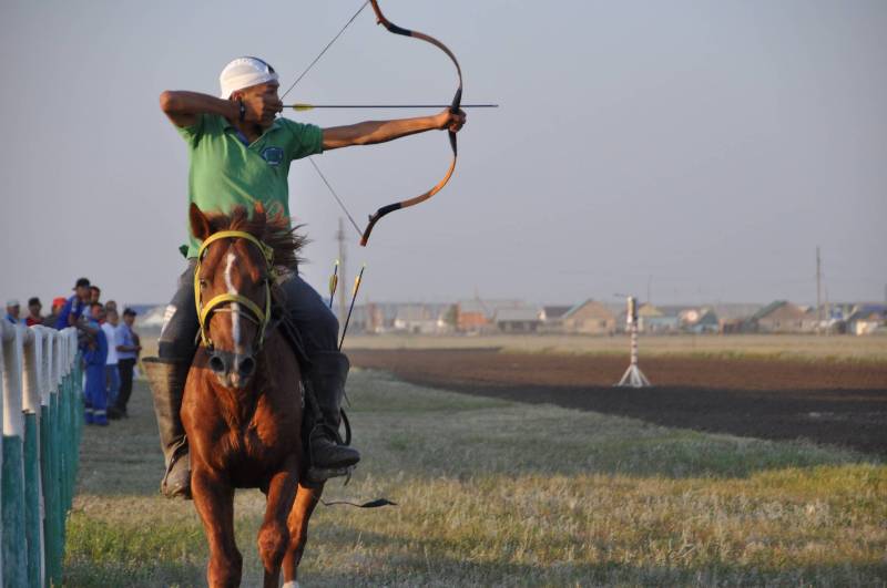 Astanada ótetin Jamby atý saıysyna 7 memlekettiń mergenderi sadaq saılap otyr