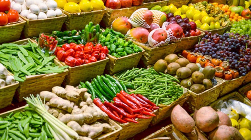 Áset Isekeshev Qostanaı oblysynyń aýyl sharýashylyǵy jármeńkesin aralady