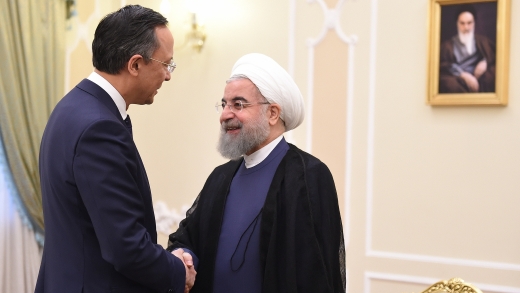 QR Syrtqy ister mınıstri Iran Prezıdentin ulyqtaý saltanatyna qatysty