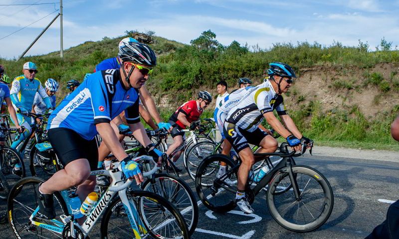 ShQO ákimi veloshabandozdarmen birge 25 shaqyrymdy júrip ótti