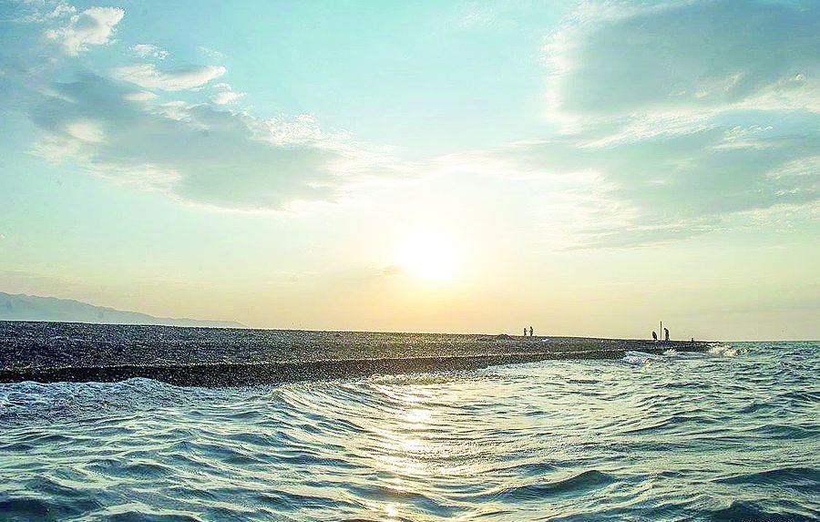 Aq monshaǵyn taǵynǵan Alakól