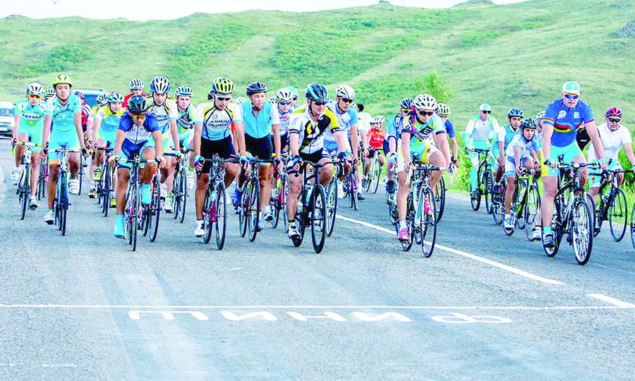 «Qazaqstan oqýshysy-2017». О́skemende dástúrli velokópkúndik bastaldy