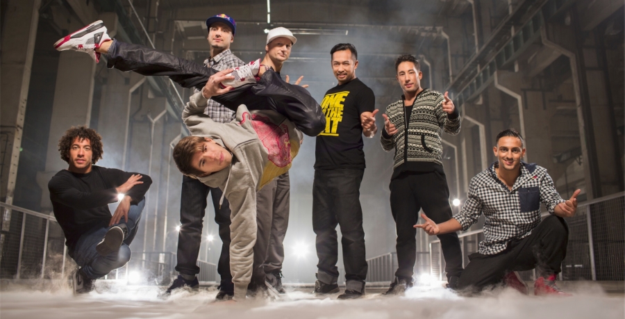 Astanada Flying Steps bı tobynyń keshi ótti