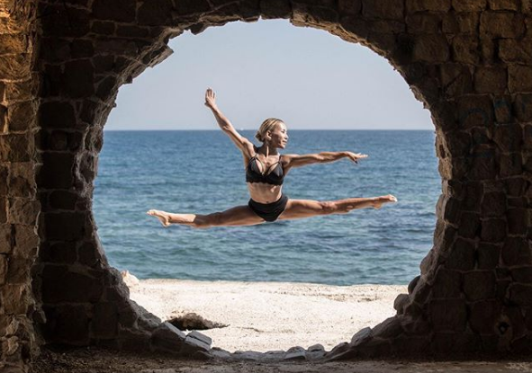 Gaýhar Ahmetova-Aterton: «Bizdiń ómirimiz júgiriske qurylǵan»