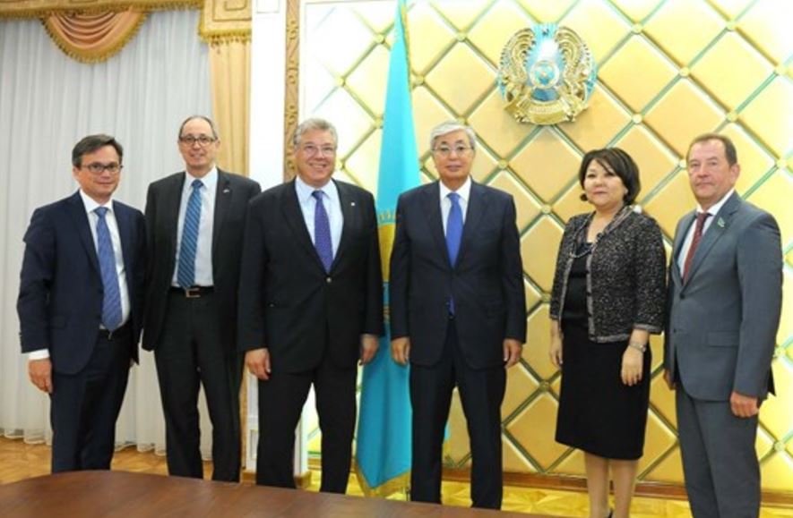 Q.Toqaev Qazaqstan-Shveısarııa dostyq tobynyń teń tóraǵasy F.Lombardıdi qabyldady