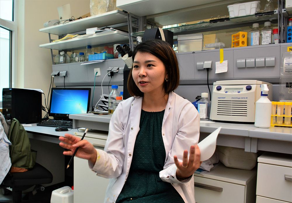 Insýlın endirý ádisimen aınalysatyn qazaq qyzy