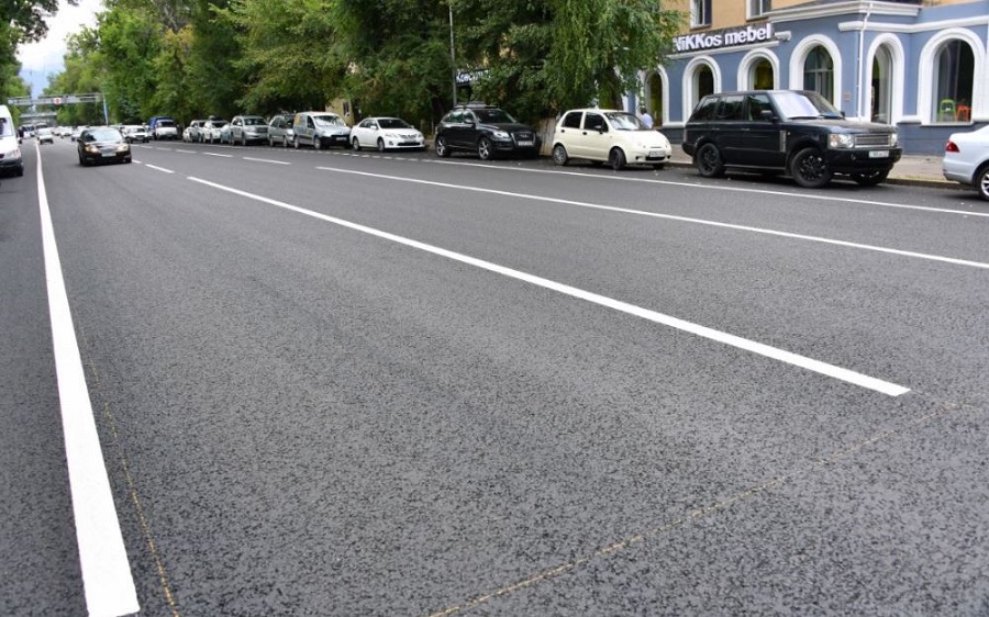 Almaty ákimi qalanyń jol ınfraqurylymyn qaıta jasaýdyń barysyn tekserdi