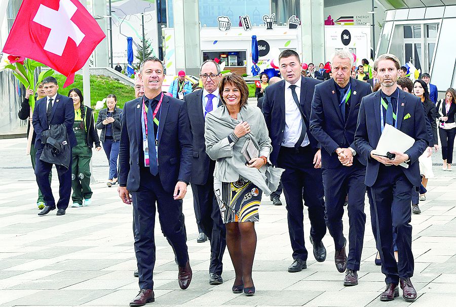 Shveısar saǵaty Astana ýaqytyn kórsetedi (EKSPO jańalyqtary)