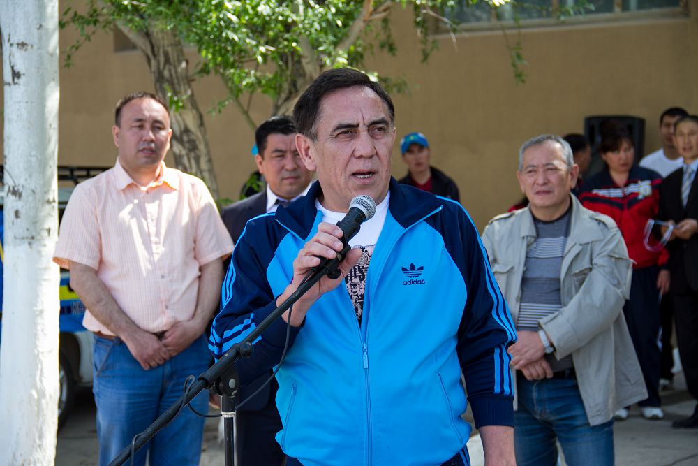 Sol bir surapyl shabys…