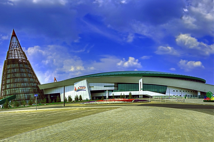 Astanada Sport kúnine arnalǵan ústel tennısi, voleıbol jáne shaǵyn fýtboldan spartakıada ótedi