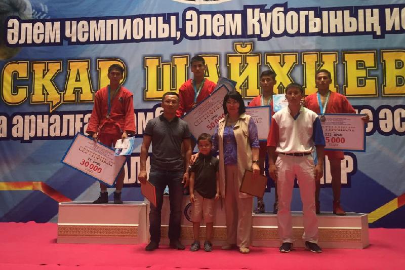 Oralda álem chempıony Asqar Shaıhıevti eske alýǵa arnalǵan týrnır ótti