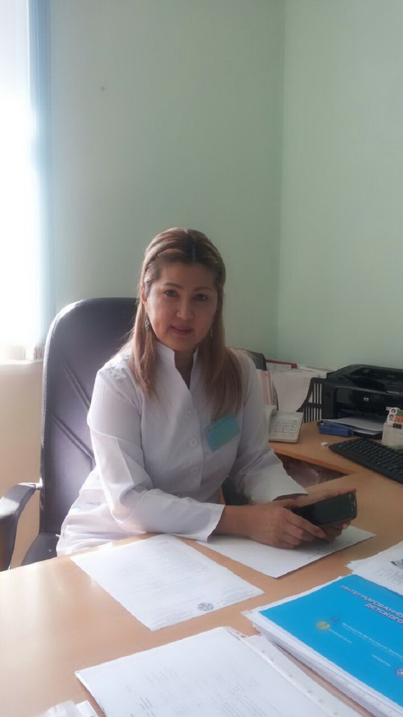 Qaraǵandy dárigerleri júkti áıelderge jiti qyzmet kórsetedi