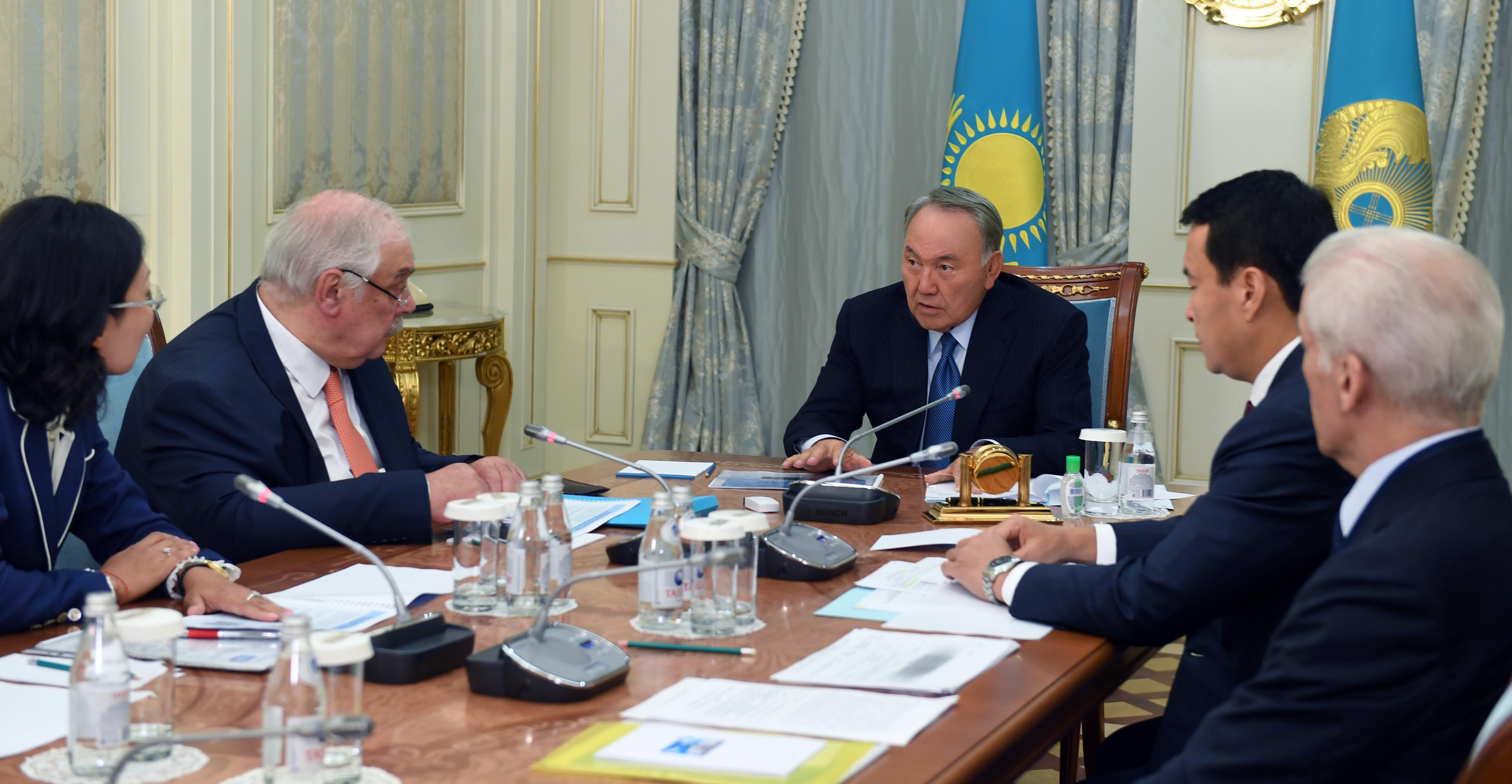 Elbasy О́skemen tıtan-magnıı kombınatynyń basshylyǵyn qabyldady