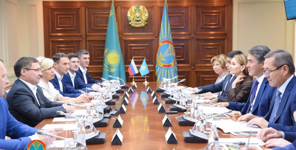 Túmen oblysy Nazarbaev ýnıversıtetiniń tájirıbesine qyzyǵýshylyq tanytýda