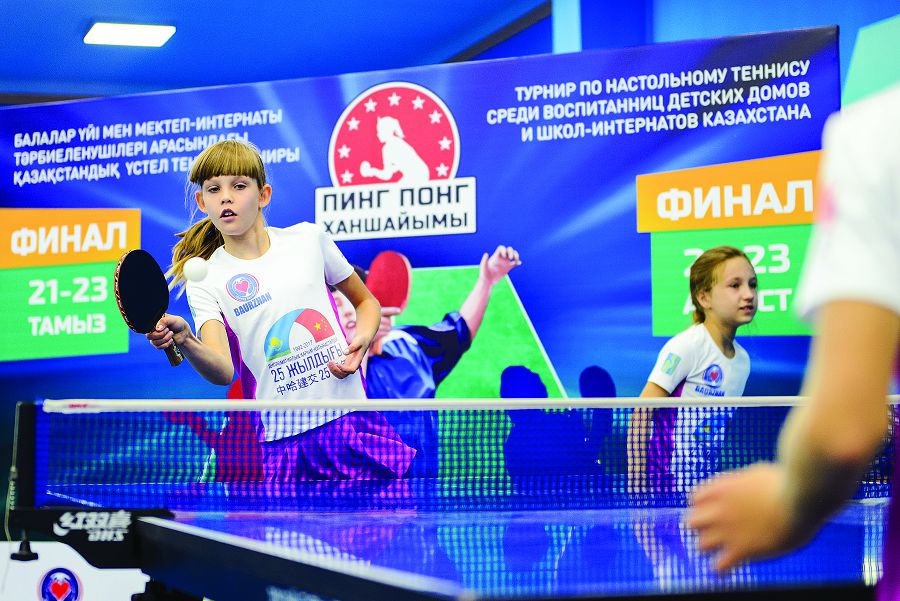 «Pıng-pong hanshaıymdary» Beıjińge barady