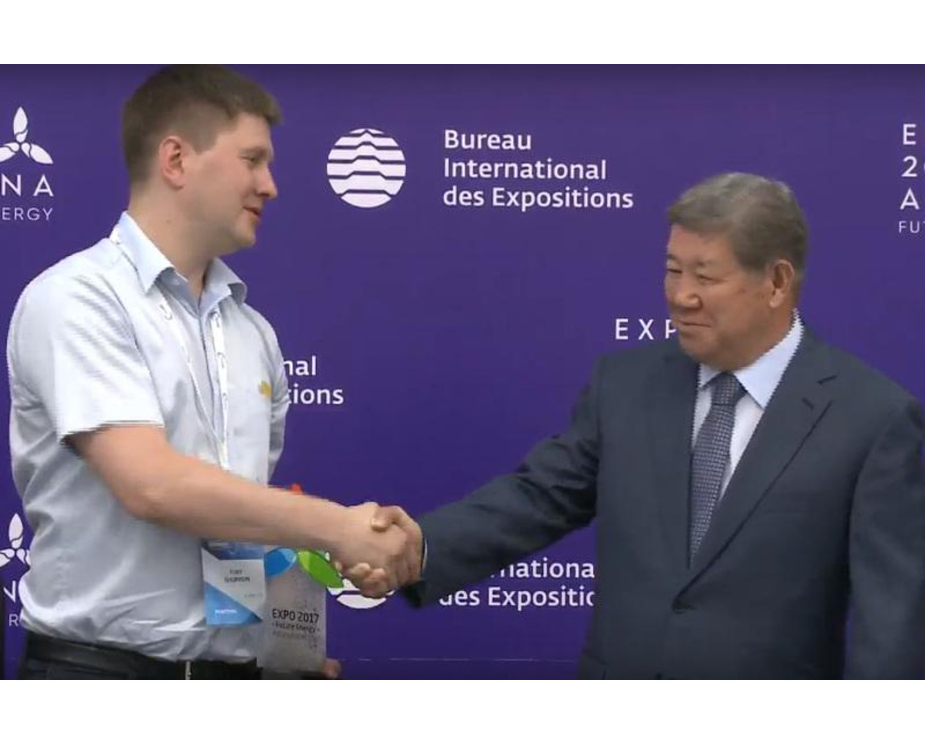 Reseılik meıman EKSPO-nyń 3 mıllıonynshy kelýshisi atandy